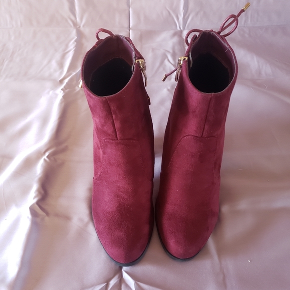 NWOB Limelight Celeste Burgundy Booties - Picture 5 of 8